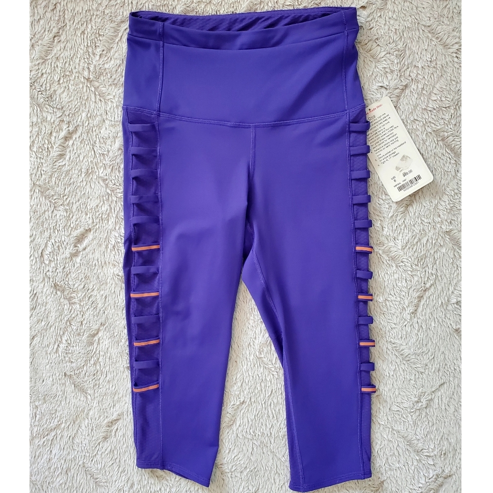 Lululemon Iris Flower 17" Breezy Crop Size 6 - Picture 13 of 14